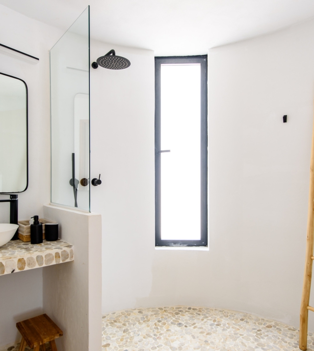 Resa estates huis kopen Ibiza es cubells villa bathroom 3.jpg